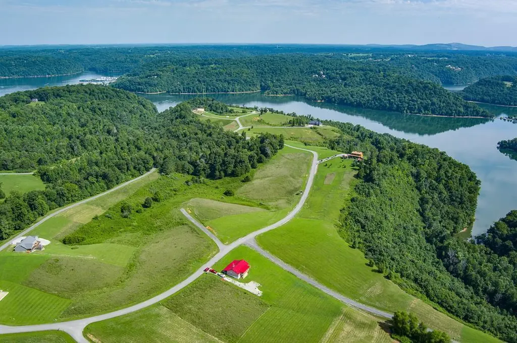 Lot 13 Holly Bend Drive Byrdstown TN 38549