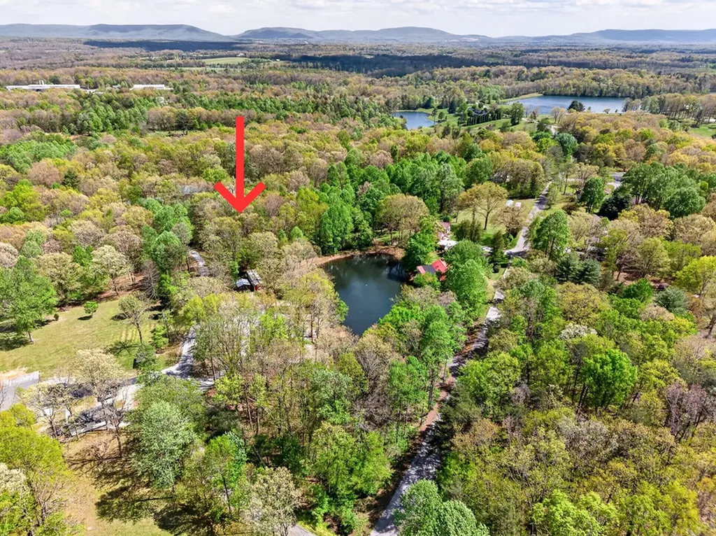 44 Triple R Lane Crossville TN 38571