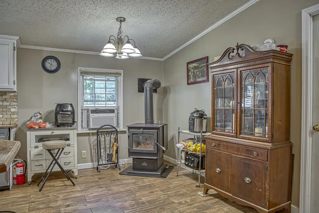 299 Poor House Hollow Lane Gainesboro TN 38562