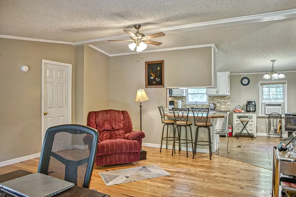 299 Poor House Hollow Lane Gainesboro TN 38562