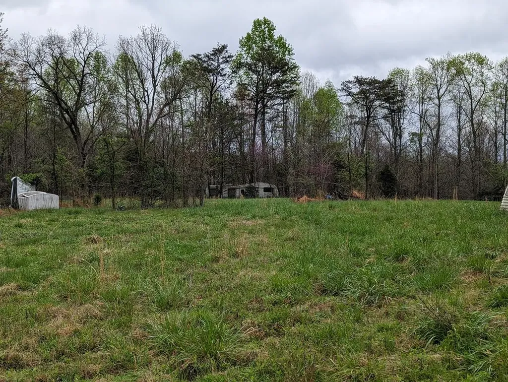 20.27AC Denton Road Moss TN 38575