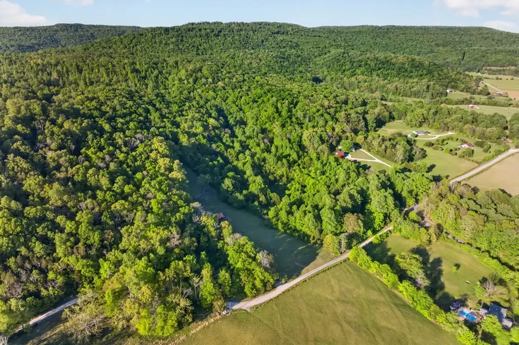 23 Ac Genes Road Sparta TN 38583