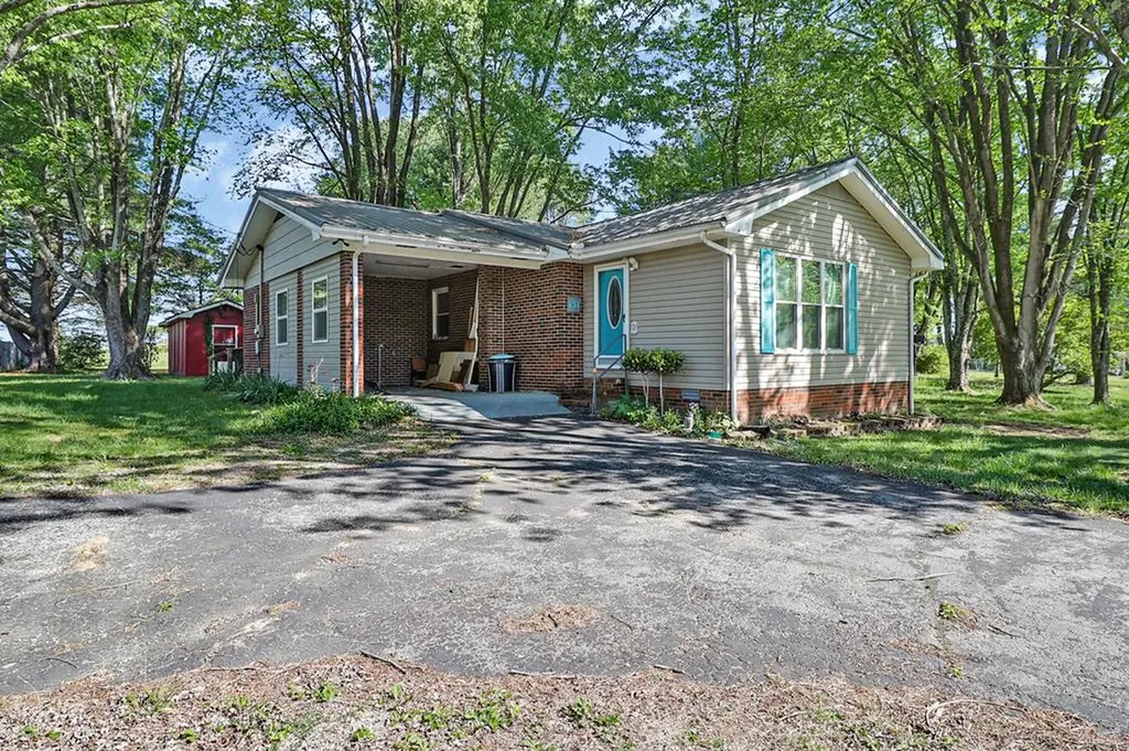Jamestown TN 38556