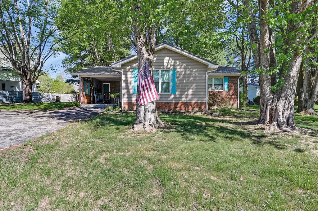 Jamestown TN 38556