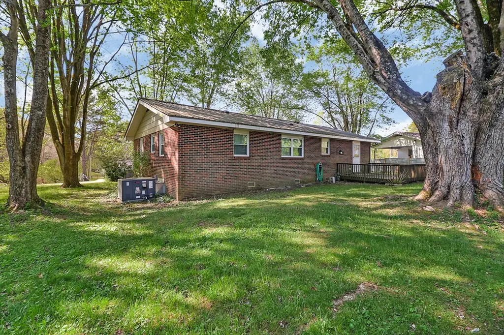 Jamestown TN 38556