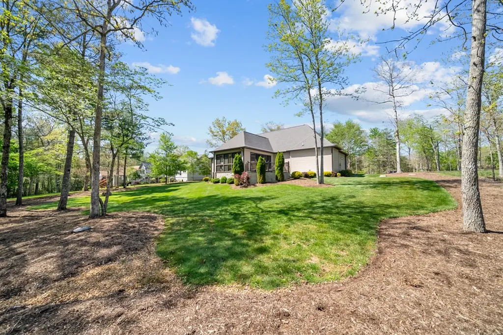 125 Minetta Drive Crossville TN 38558