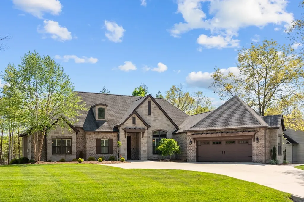 125 Minetta Drive Crossville TN 38558