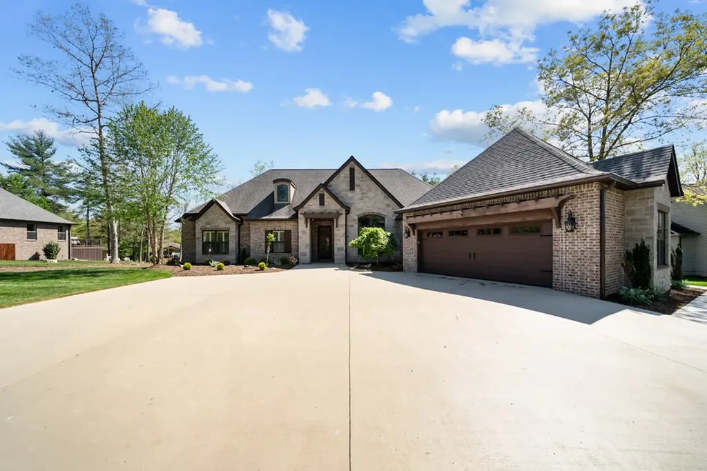 125 Minetta Drive Crossville TN 38558