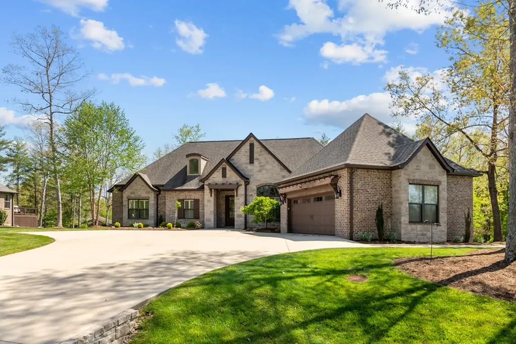 125 Minetta Drive Crossville TN 38558