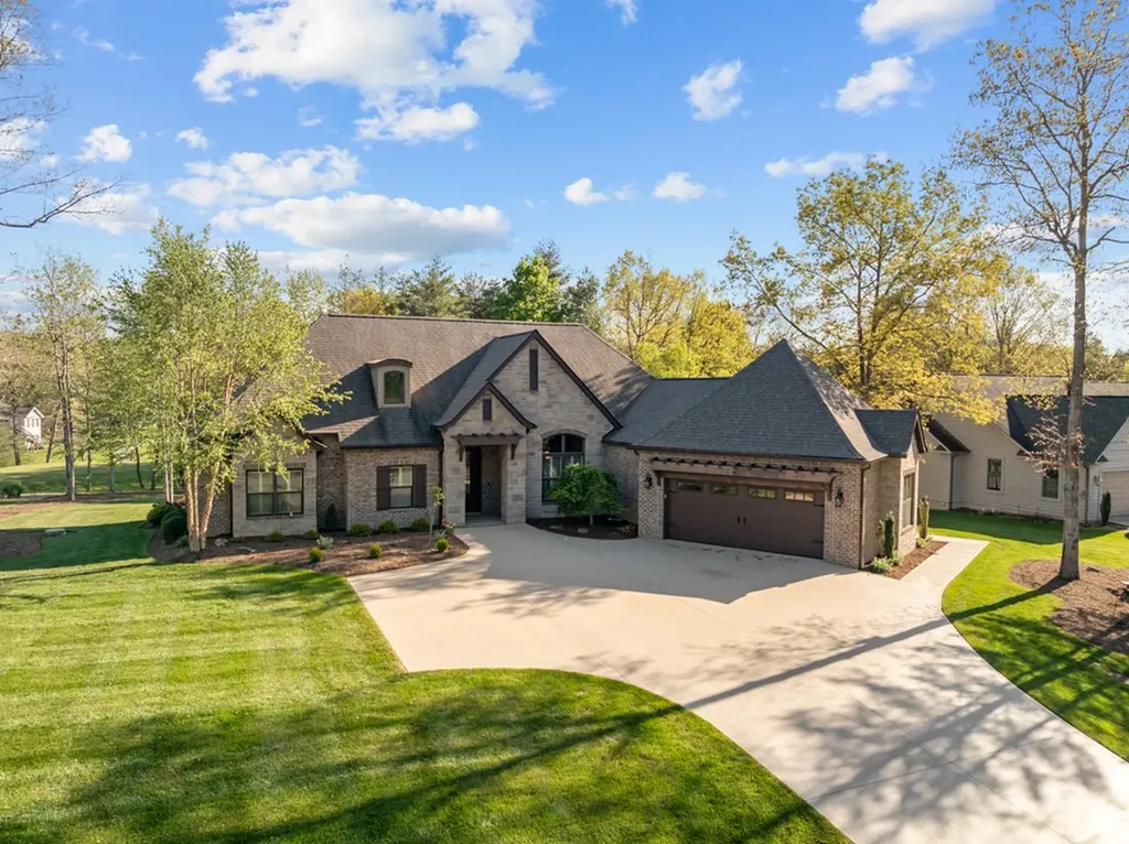 125 Minetta Drive Crossville TN 38558