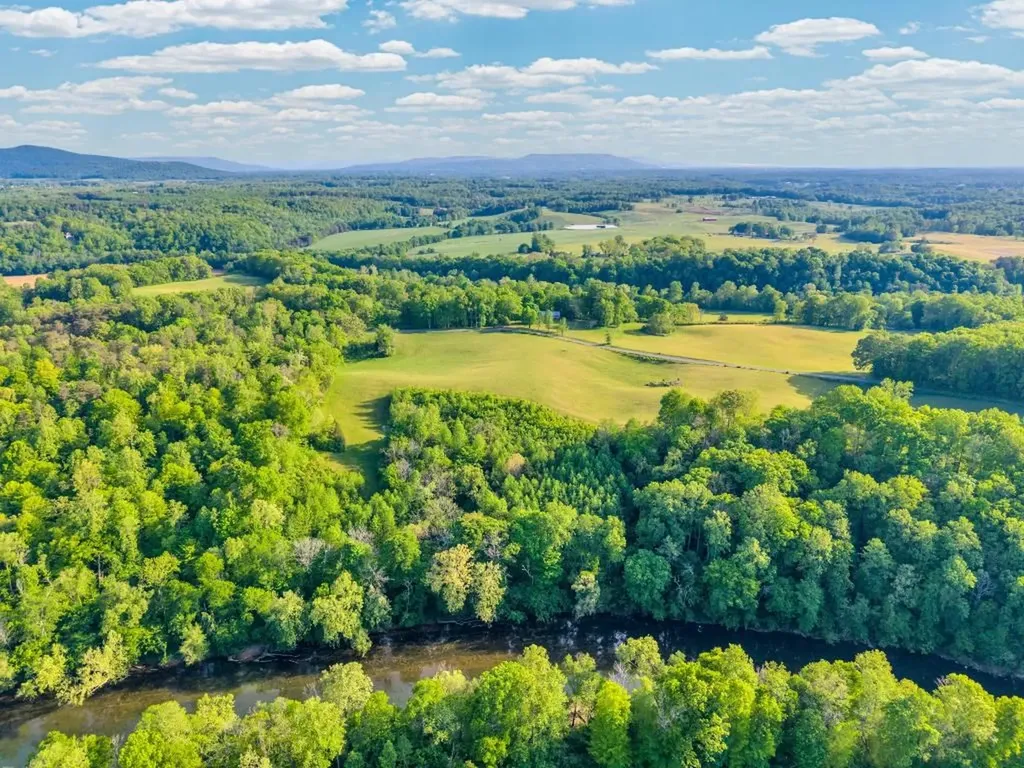 1992 Locke Bend Road Mcminnville TN 37110