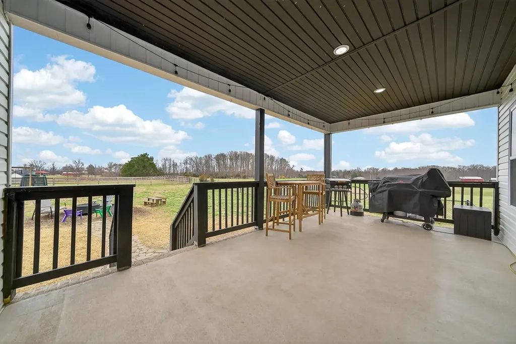 652 Clog Valley Drive Sparta TN 38583