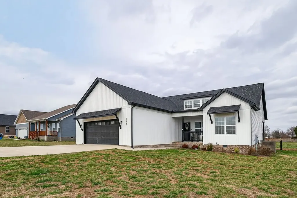 652 Clog Valley Drive Sparta TN 38583