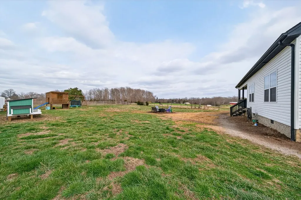 652 Clog Valley Drive Sparta TN 38583