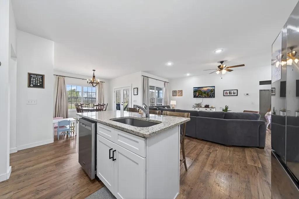 652 Clog Valley Drive Sparta TN 38583