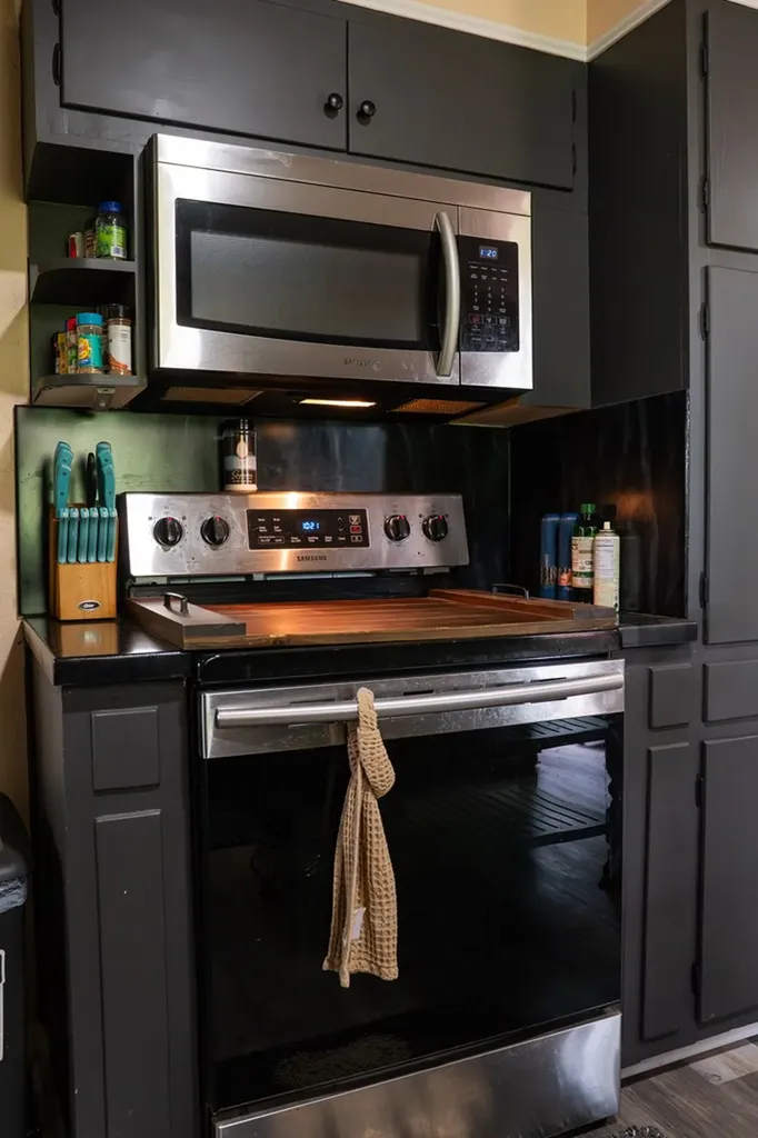 427 Allen Chapel Road Hilham TN 38568