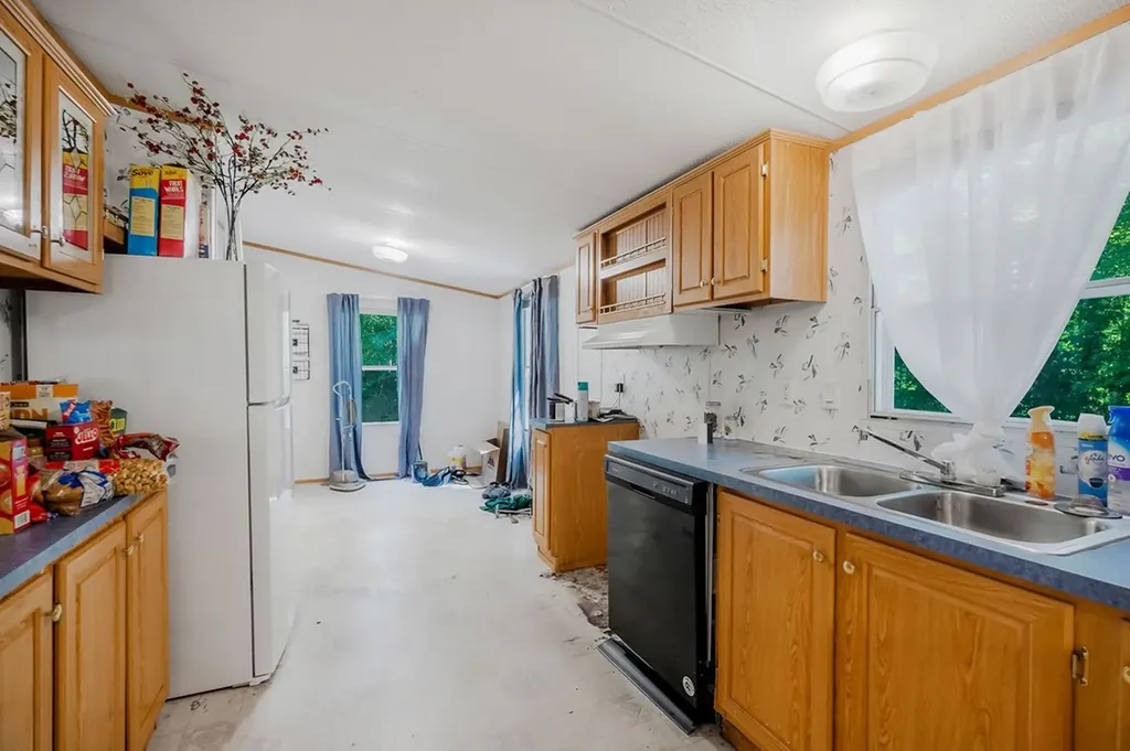 386 Baptist Ridge Highway Hilham TN 38568