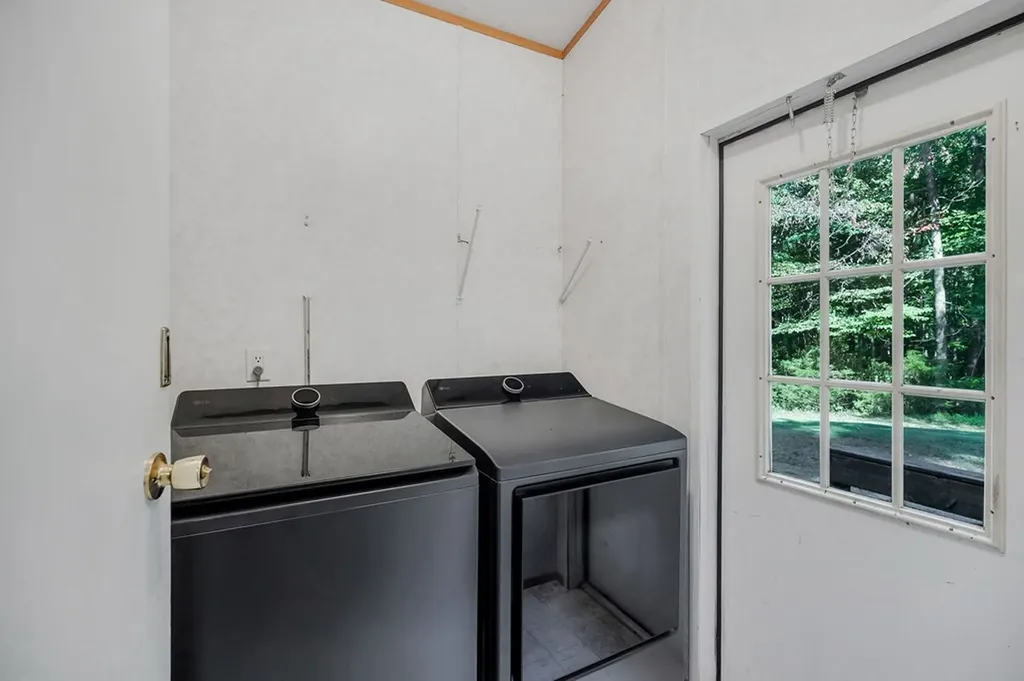 386 Baptist Ridge Highway Hilham TN 38568
