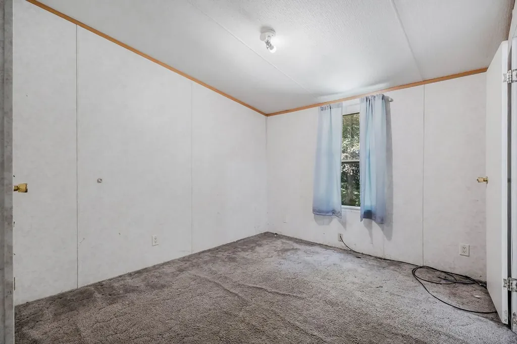 386 Baptist Ridge Highway Hilham TN 38568