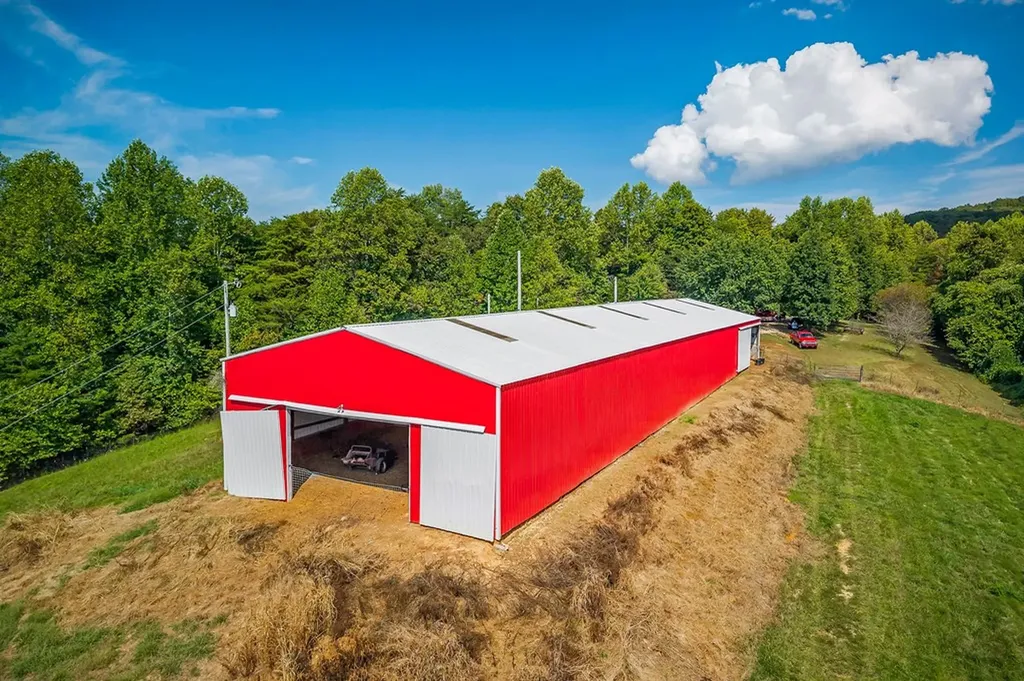 425 Baptist Ridge Highway Hilham TN 38568