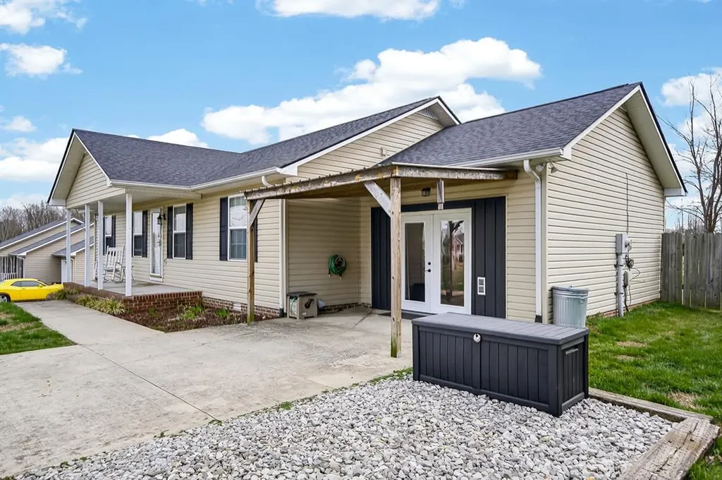 4535 Ewing Drive Baxter TN 38544