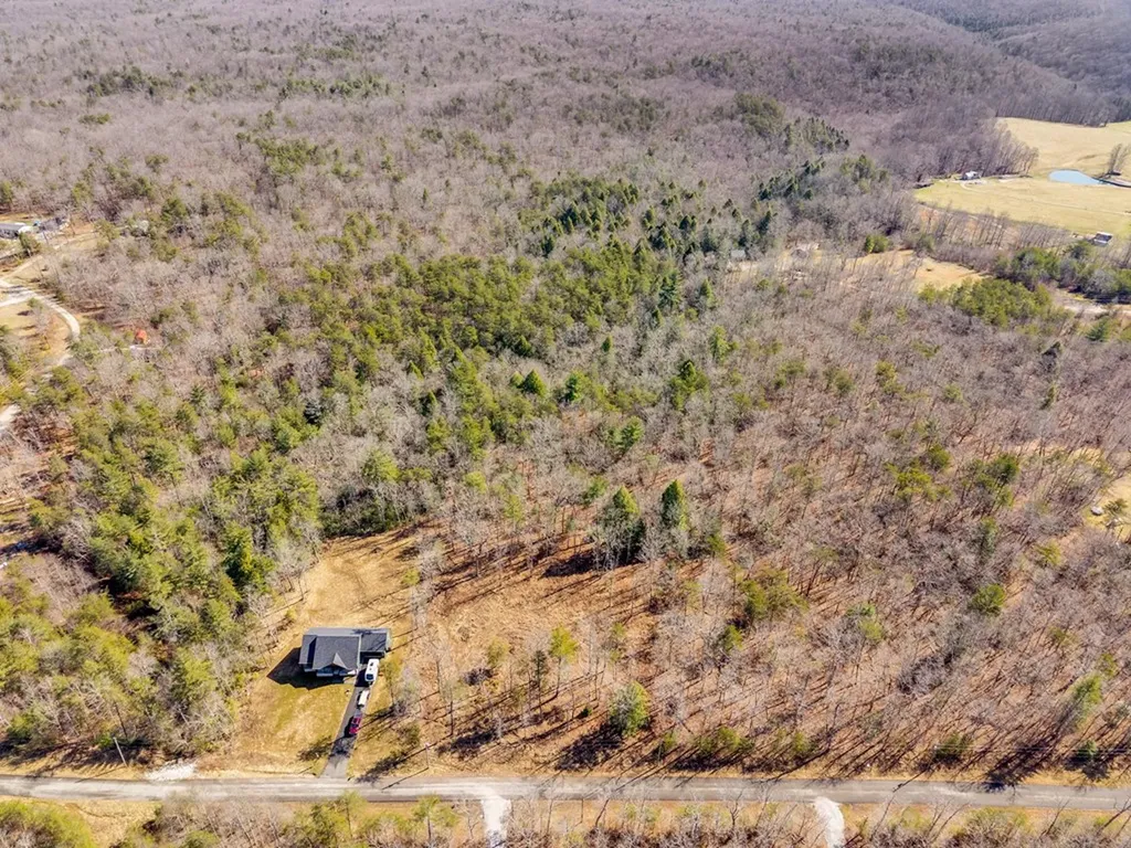 911 Spearhead Circle Clarkrange TN 38553