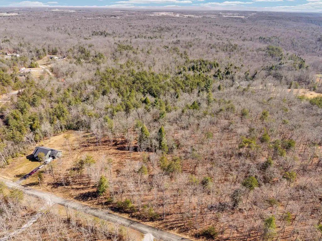 911 Spearhead Circle Clarkrange TN 38553