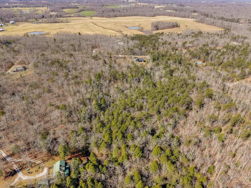 911 Spearhead Circle Clarkrange TN 38553