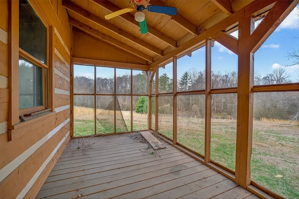 539 Peach Avenue Morrison TN 37357