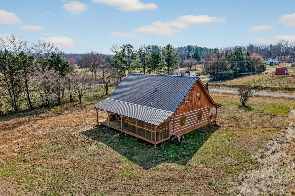 539 Peach Avenue Morrison TN 37357