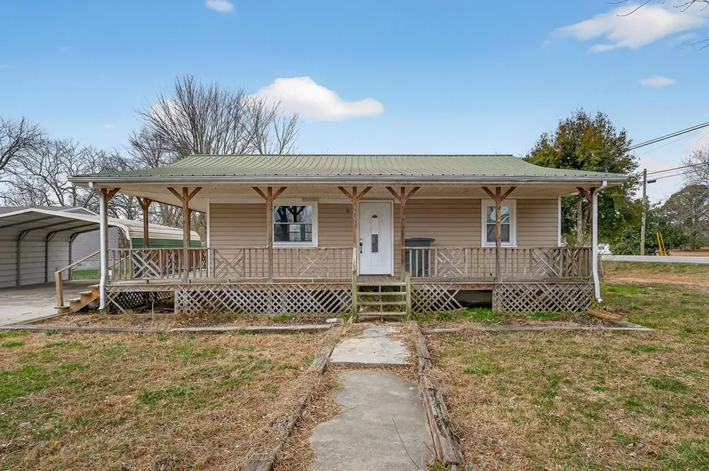 101 S Mill Street Morrison TN 37357