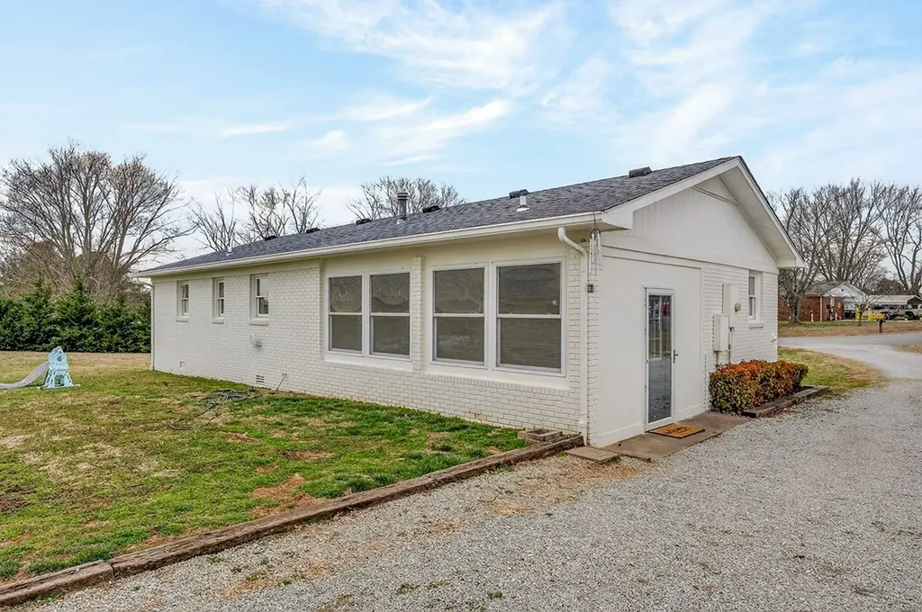 365 Fairview Circle Sparta TN 38583