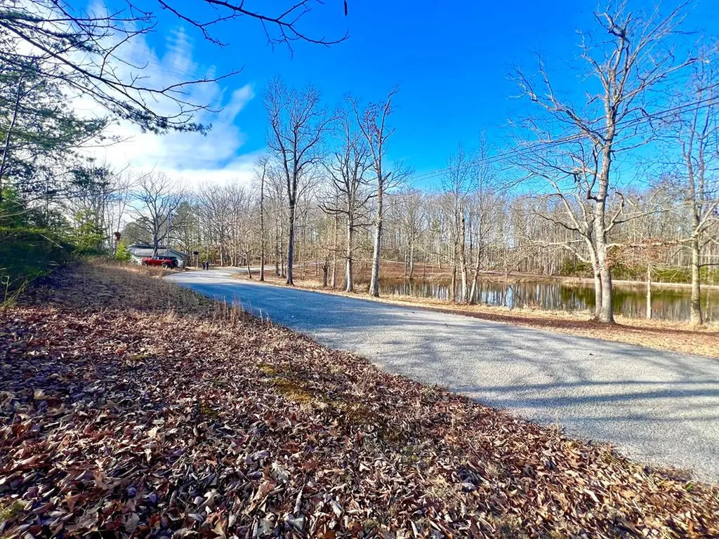 26 & 27 Star Point Road Jamestown TN 38556
