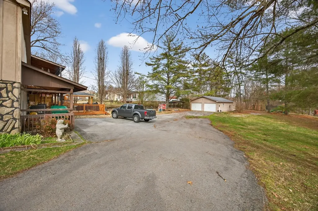 3213 Haney Drive Cookeville TN 38506