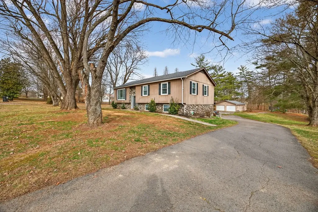 3213 Haney Drive Cookeville TN 38506