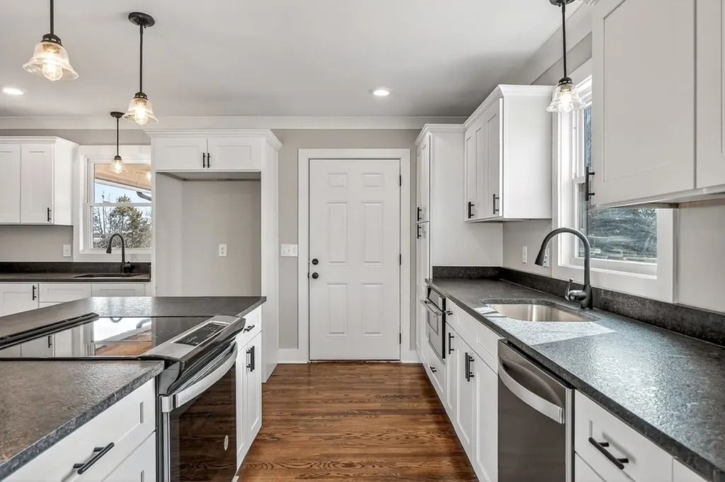 698 Mike Muncey Road Mcminnville TN 37110