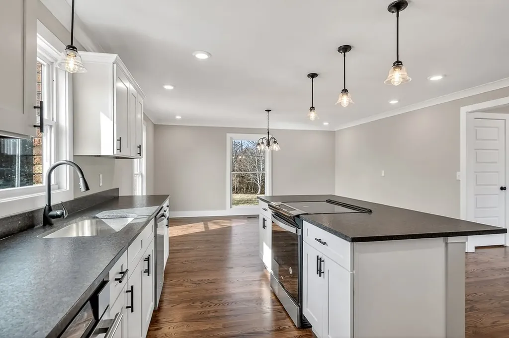 698 Mike Muncey Road Mcminnville TN 37110