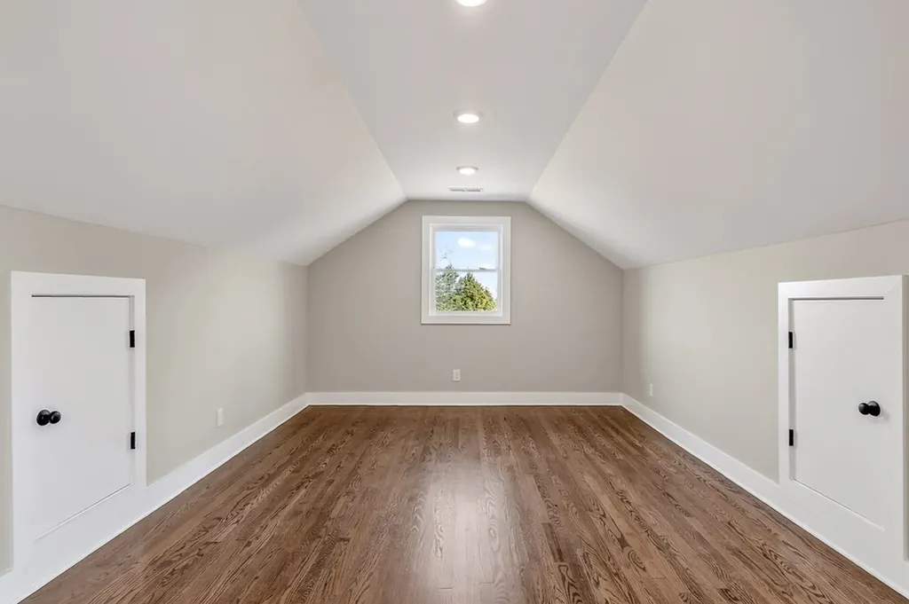 698 Mike Muncey Road Mcminnville TN 37110