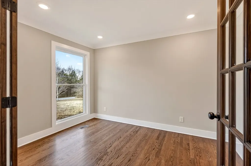 698 Mike Muncey Road Mcminnville TN 37110