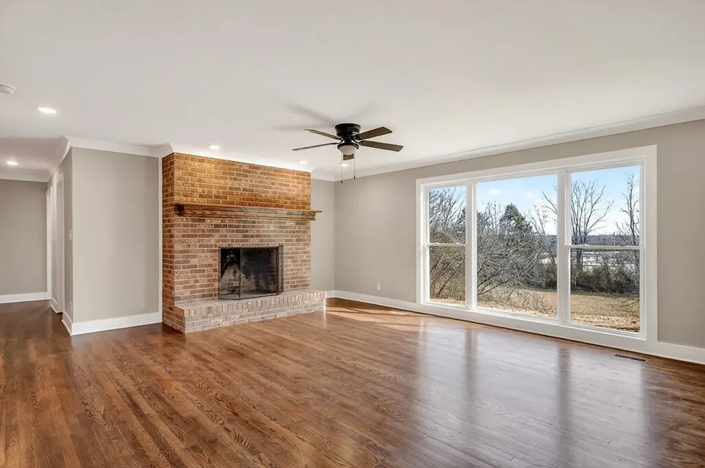 698 Mike Muncey Road Mcminnville TN 37110