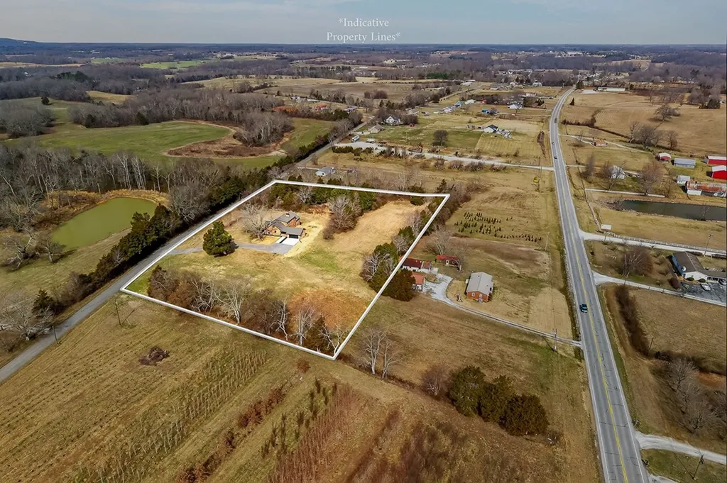 698 Mike Muncey Road Mcminnville TN 37110