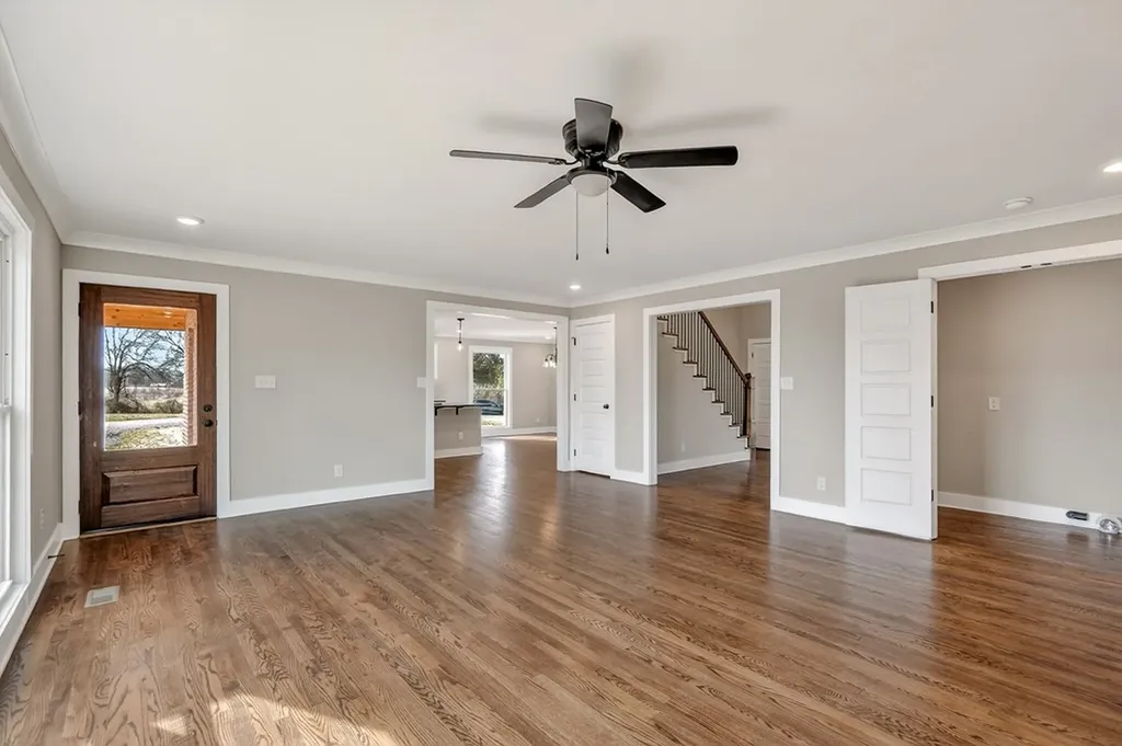 698 Mike Muncey Road Mcminnville TN 37110