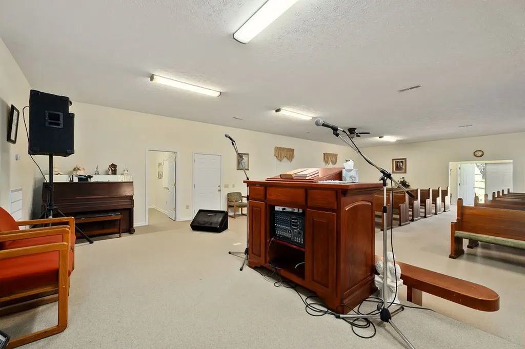 150 Tabernacle Road Smithville TN 37166