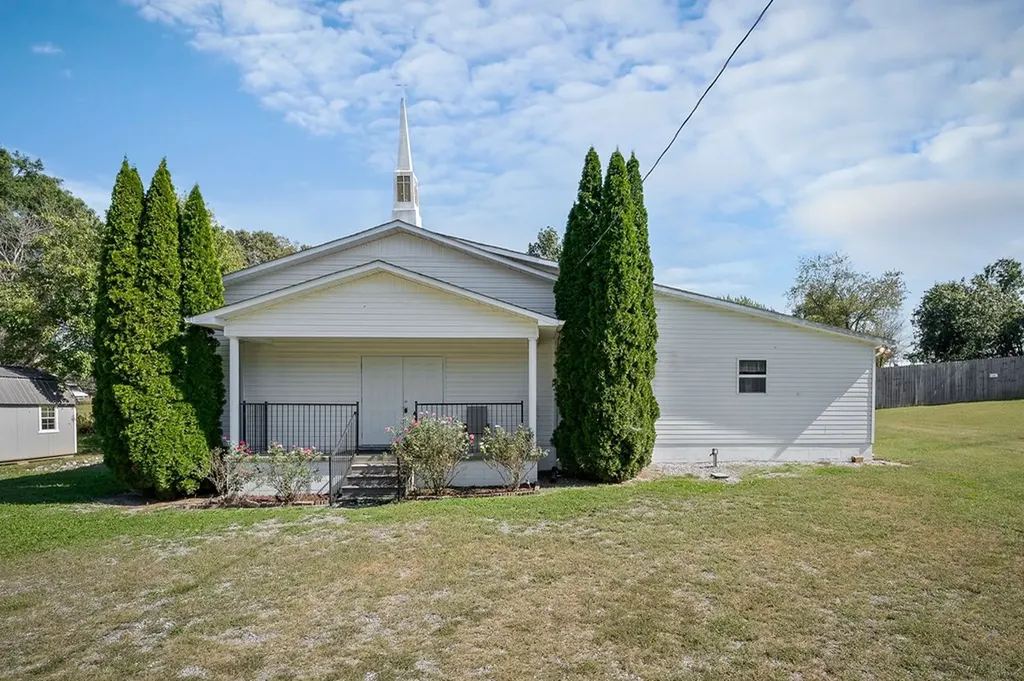 150 Tabernacle Road Smithville TN 37166