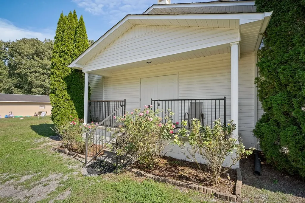 150 Tabernacle Road Smithville TN 37166