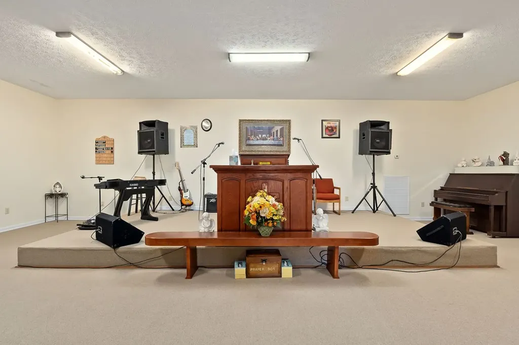 150 Tabernacle Road Smithville TN 37166