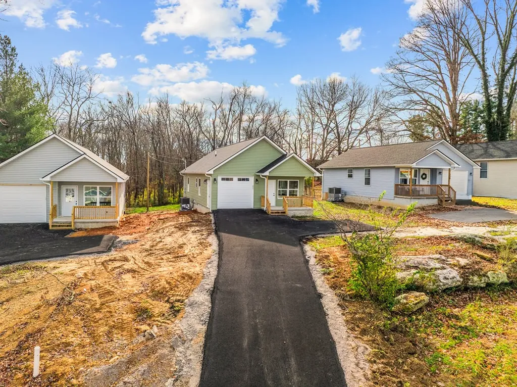 356 Dayton Avenue Crossville TN 38555