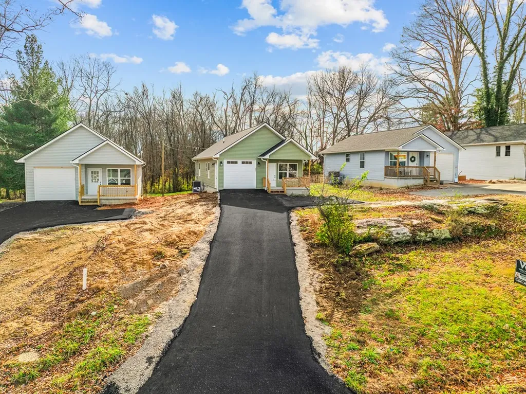 356 Dayton Avenue Crossville TN 38555