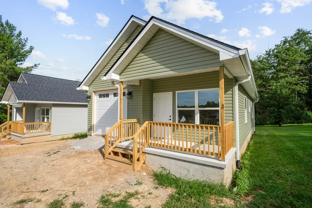 356 Dayton Avenue Crossville TN 38555