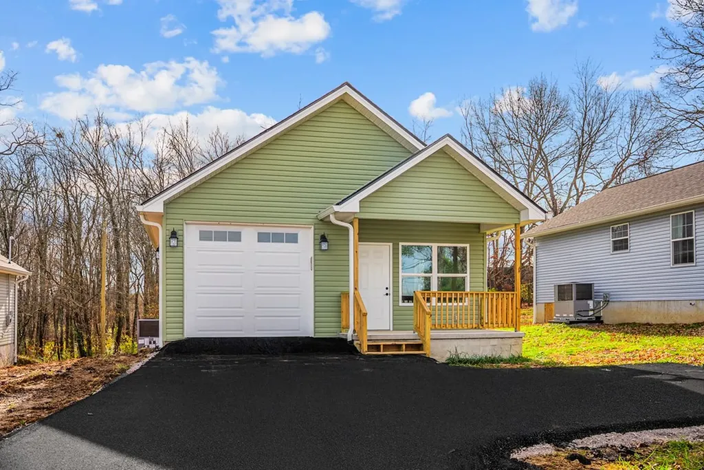 356 Dayton Avenue Crossville TN 38555